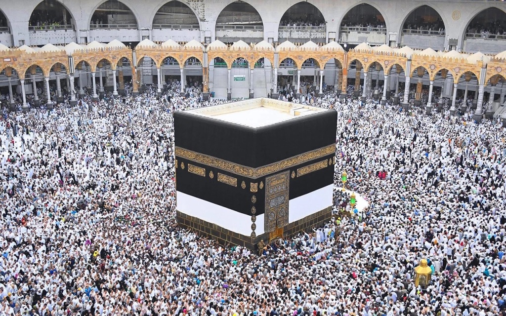Berangkat Umrah? Ini 5 Kuliner Khas Arab Saudi yang Bisa Dicoba Jemaah saat di Tanah Suci