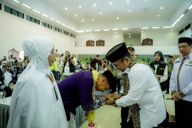 Sambut Kedatangan Jemaah, Menag Minta Maaf dan Mendoakan Kemabruran